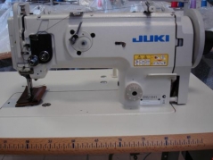 Máquina de costura triplo arrasto JUKI DNU-1541